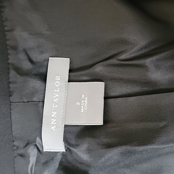 Women's Ann Taylor Blazer, Black, Size 2, EUC - Picture 5 of 11